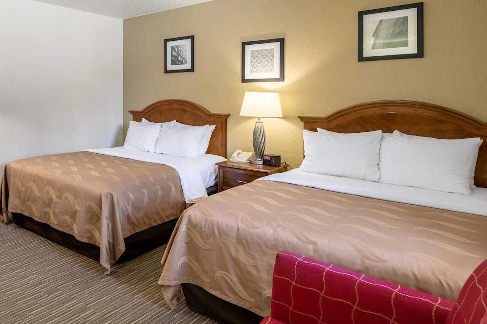 Quality Inn Keystone Near Mount Rushmore מראה חיצוני תמונה