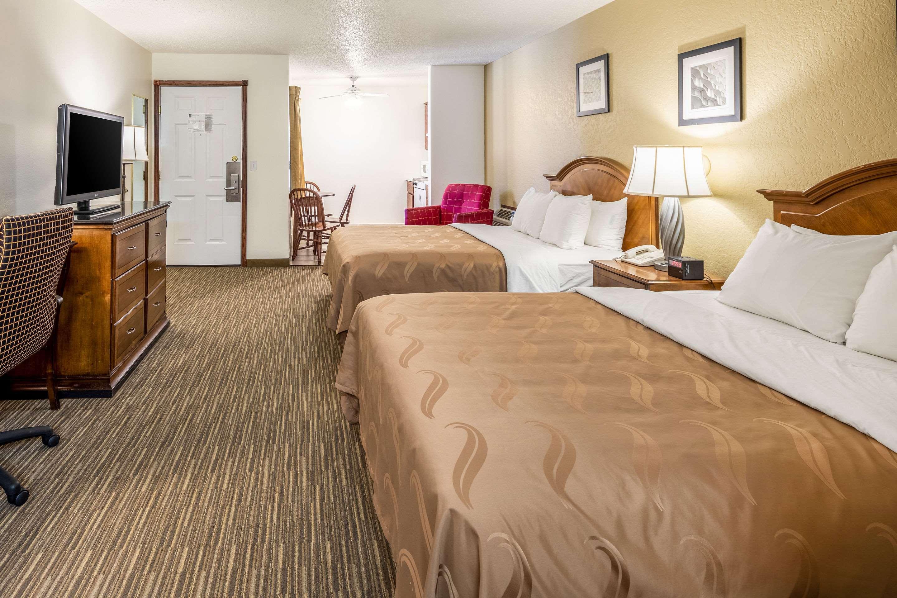 Quality Inn Keystone Near Mount Rushmore מראה חיצוני תמונה