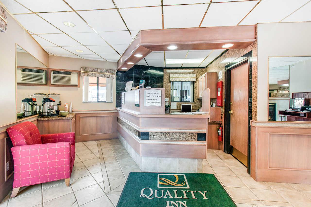 Quality Inn Keystone Near Mount Rushmore מראה חיצוני תמונה
