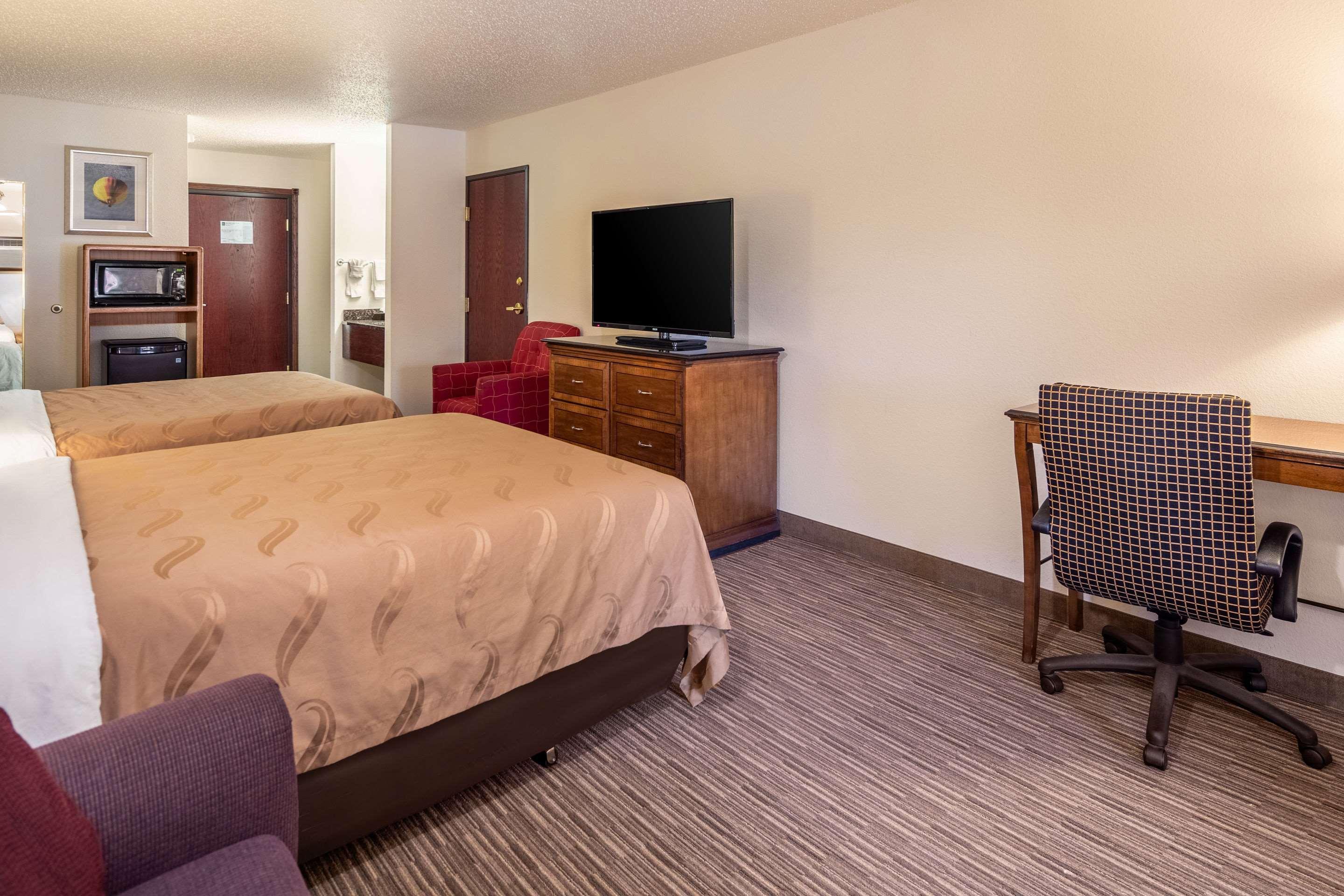 Quality Inn Keystone Near Mount Rushmore מראה חיצוני תמונה