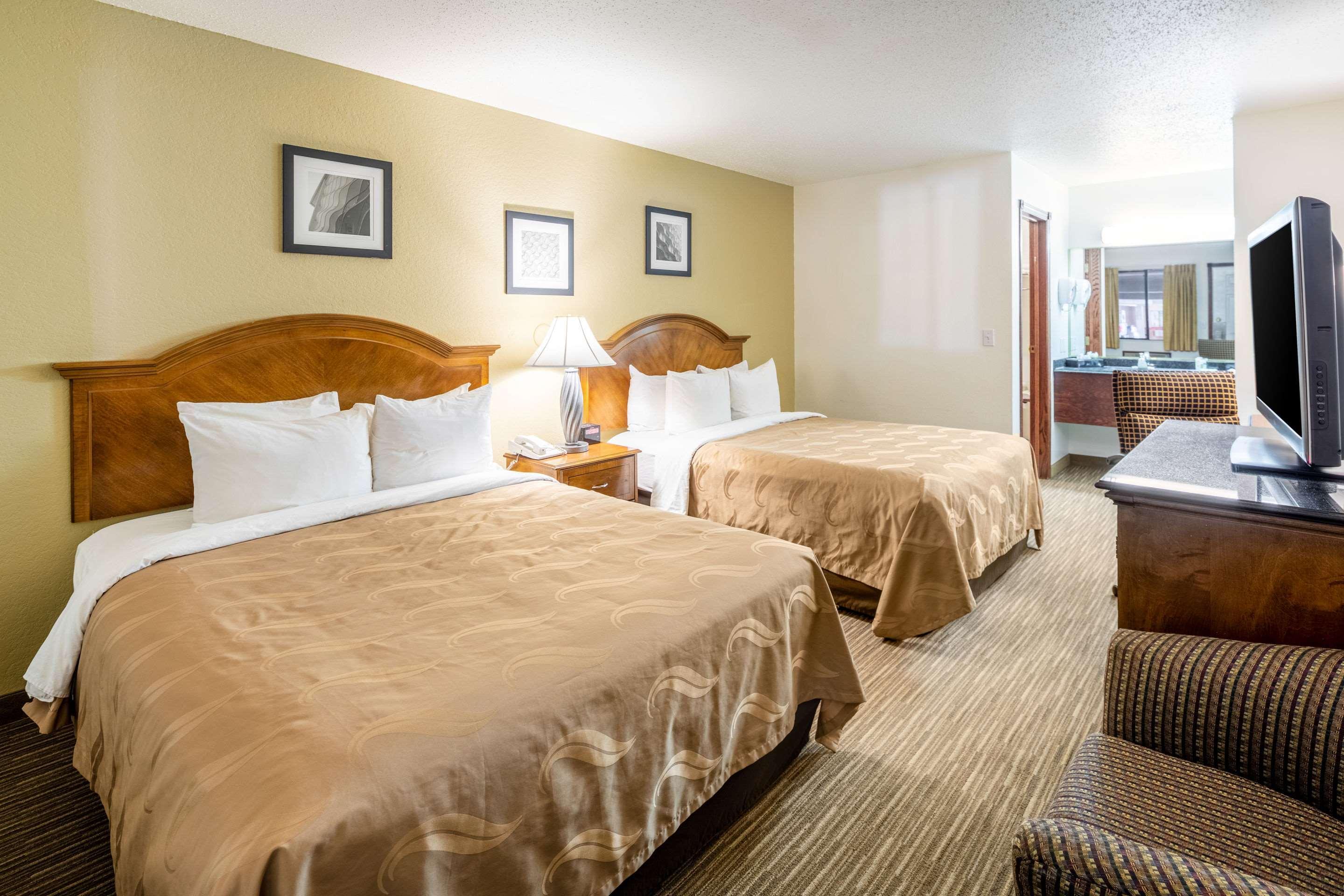 Quality Inn Keystone Near Mount Rushmore מראה חיצוני תמונה