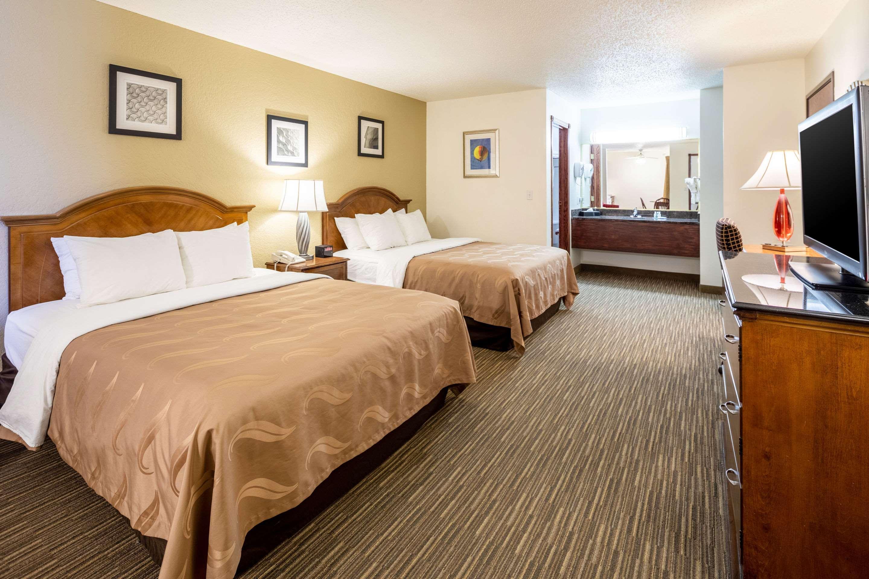 Quality Inn Keystone Near Mount Rushmore מראה חיצוני תמונה