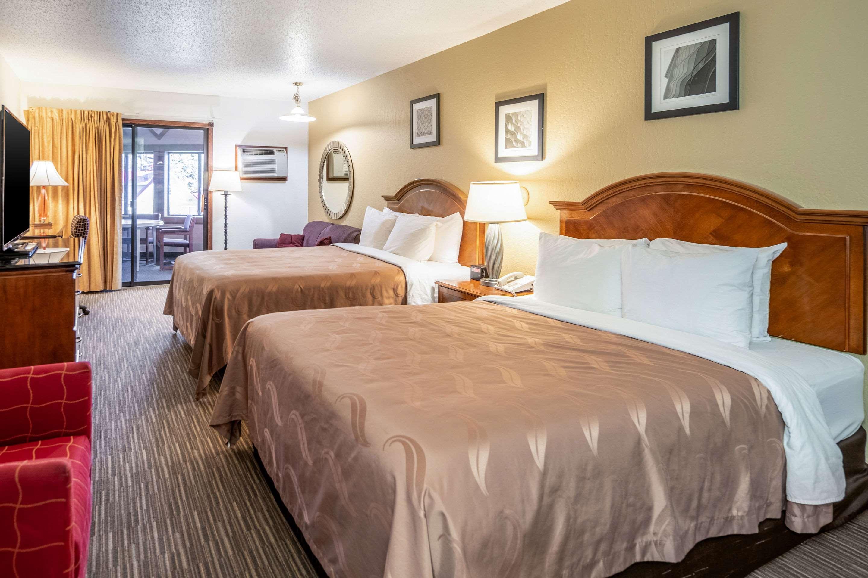 Quality Inn Keystone Near Mount Rushmore מראה חיצוני תמונה