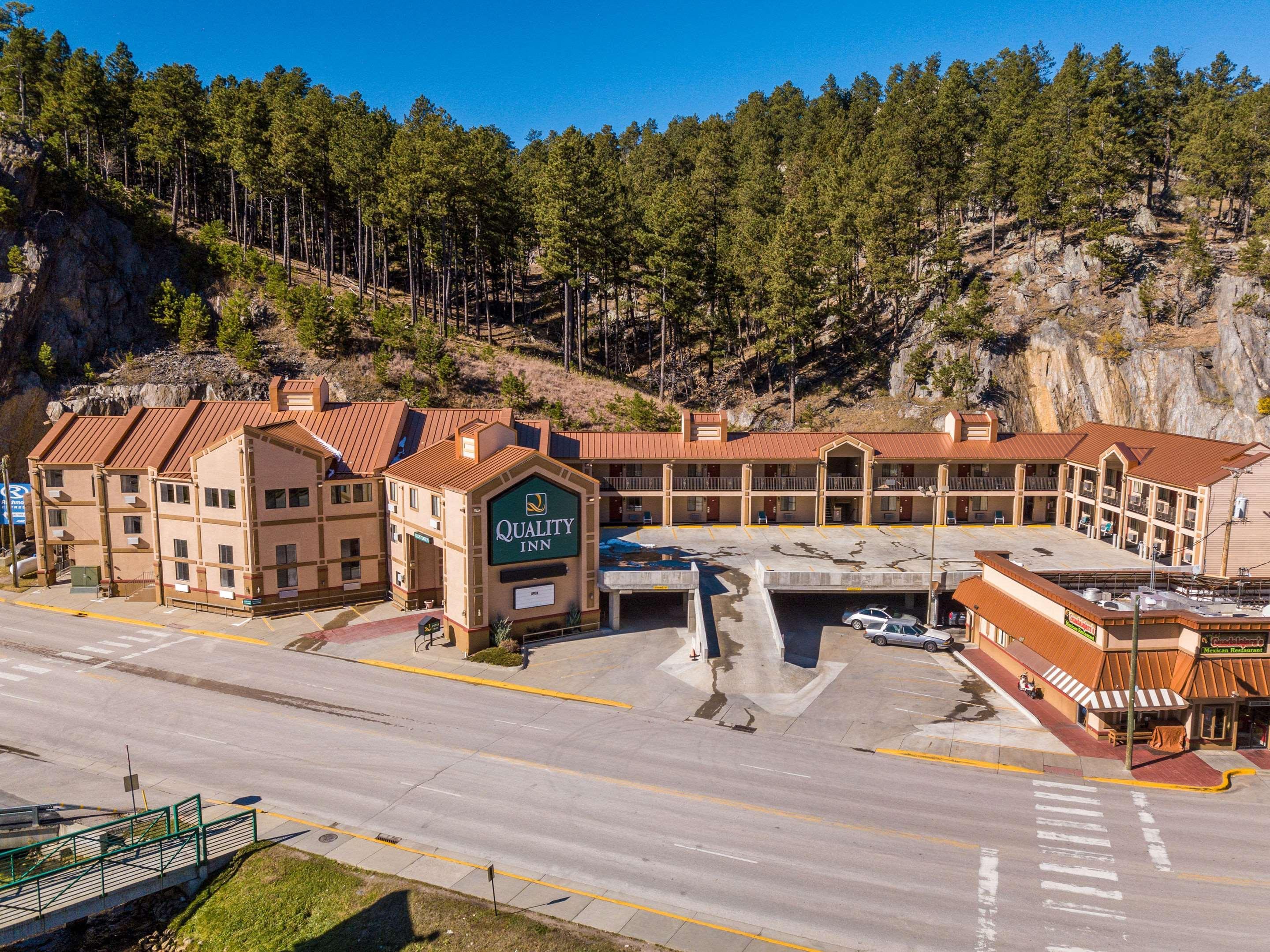 Quality Inn Keystone Near Mount Rushmore מראה חיצוני תמונה
