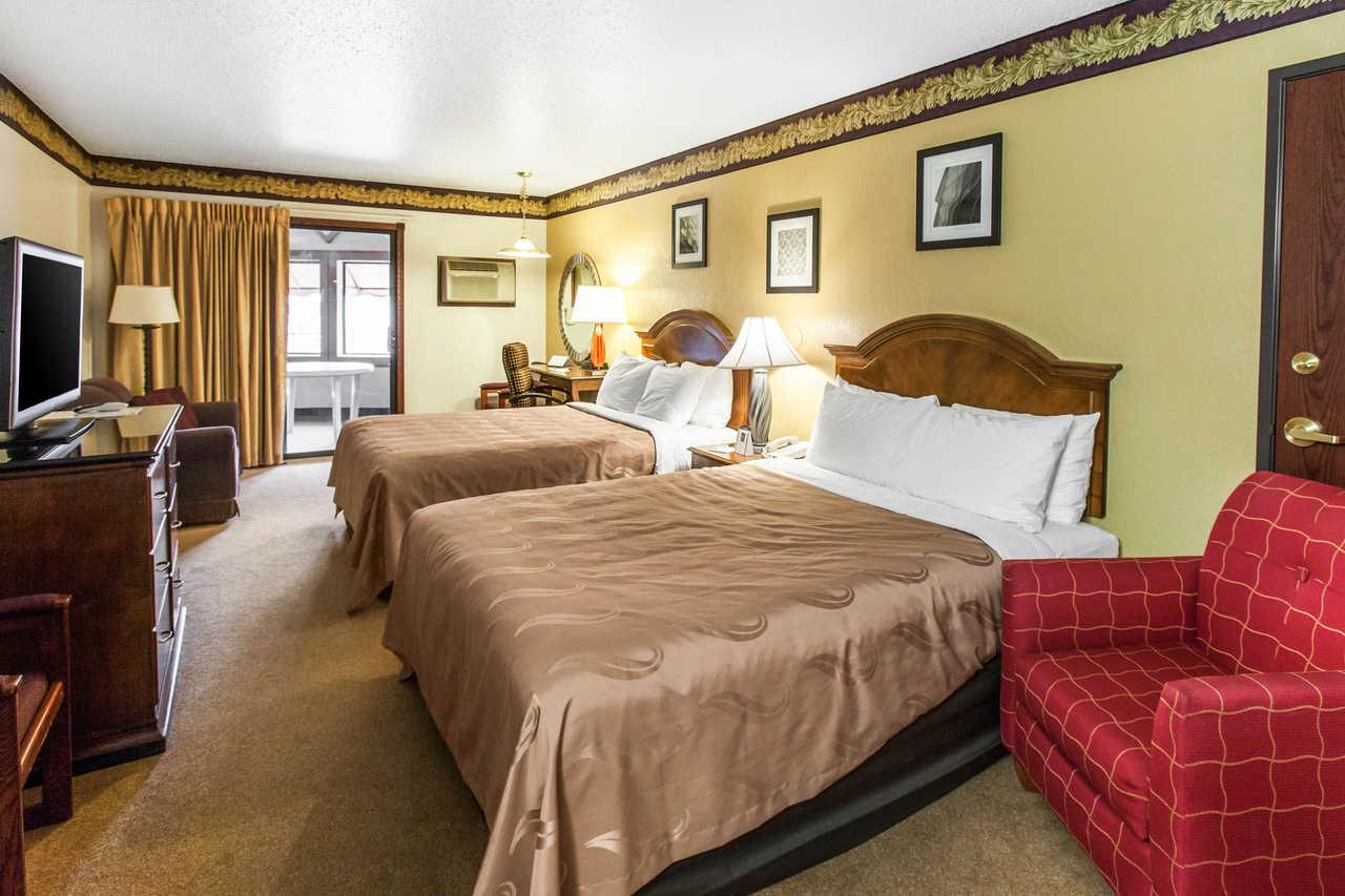 Quality Inn Keystone Near Mount Rushmore מראה חיצוני תמונה