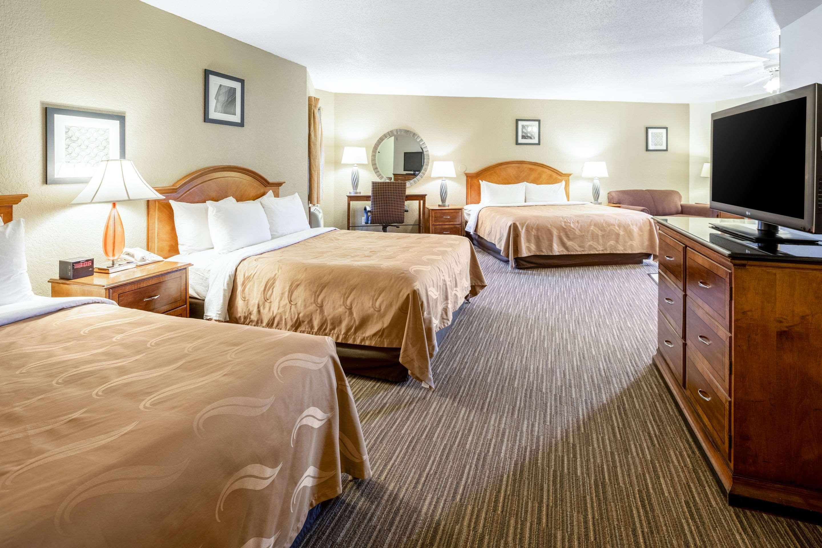 Quality Inn Keystone Near Mount Rushmore מראה חיצוני תמונה