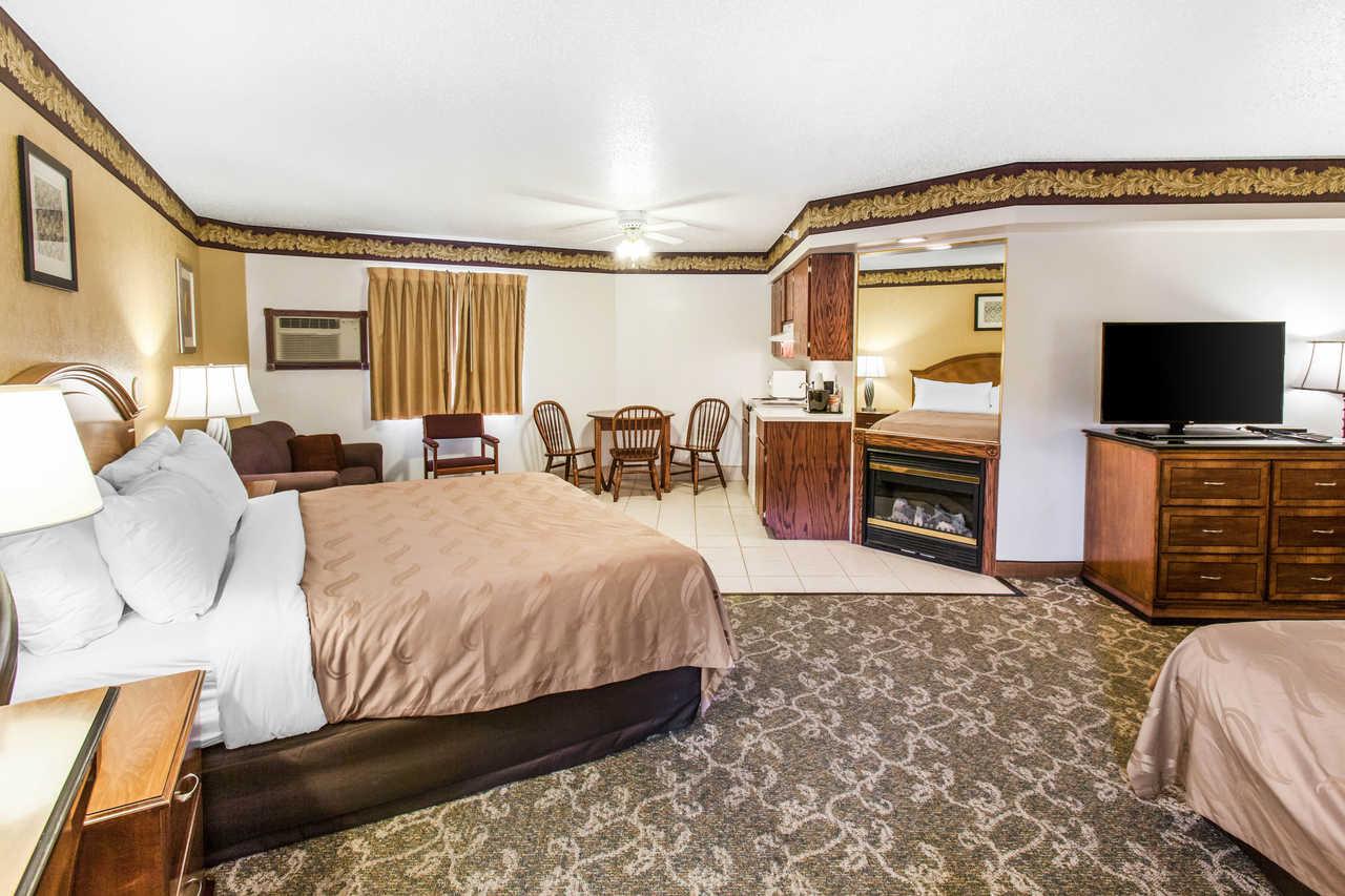 Quality Inn Keystone Near Mount Rushmore מראה חיצוני תמונה