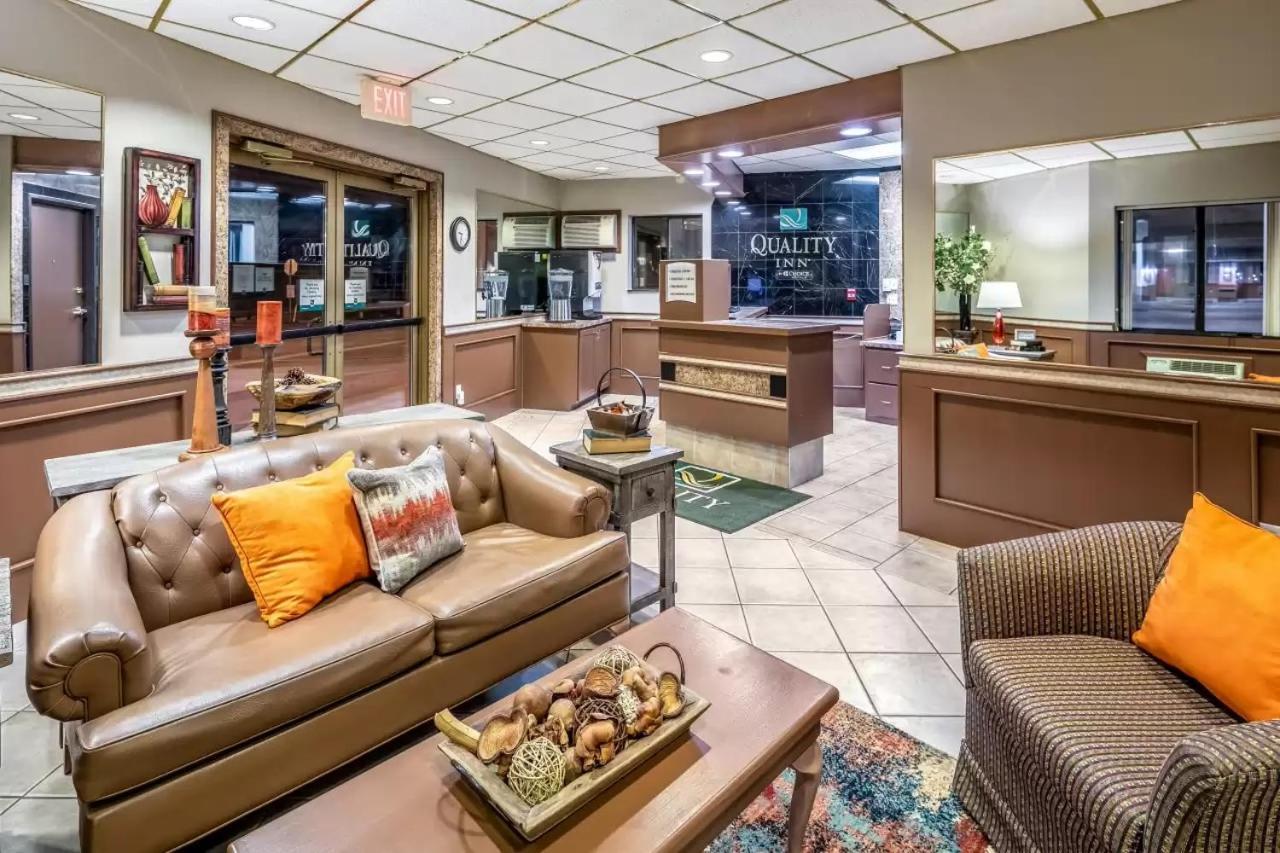 Quality Inn Keystone Near Mount Rushmore מראה חיצוני תמונה